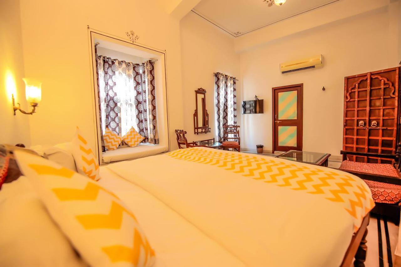 Hotel Devraj Niwas On Lake Pichola Udajpur Zewnętrze zdjęcie