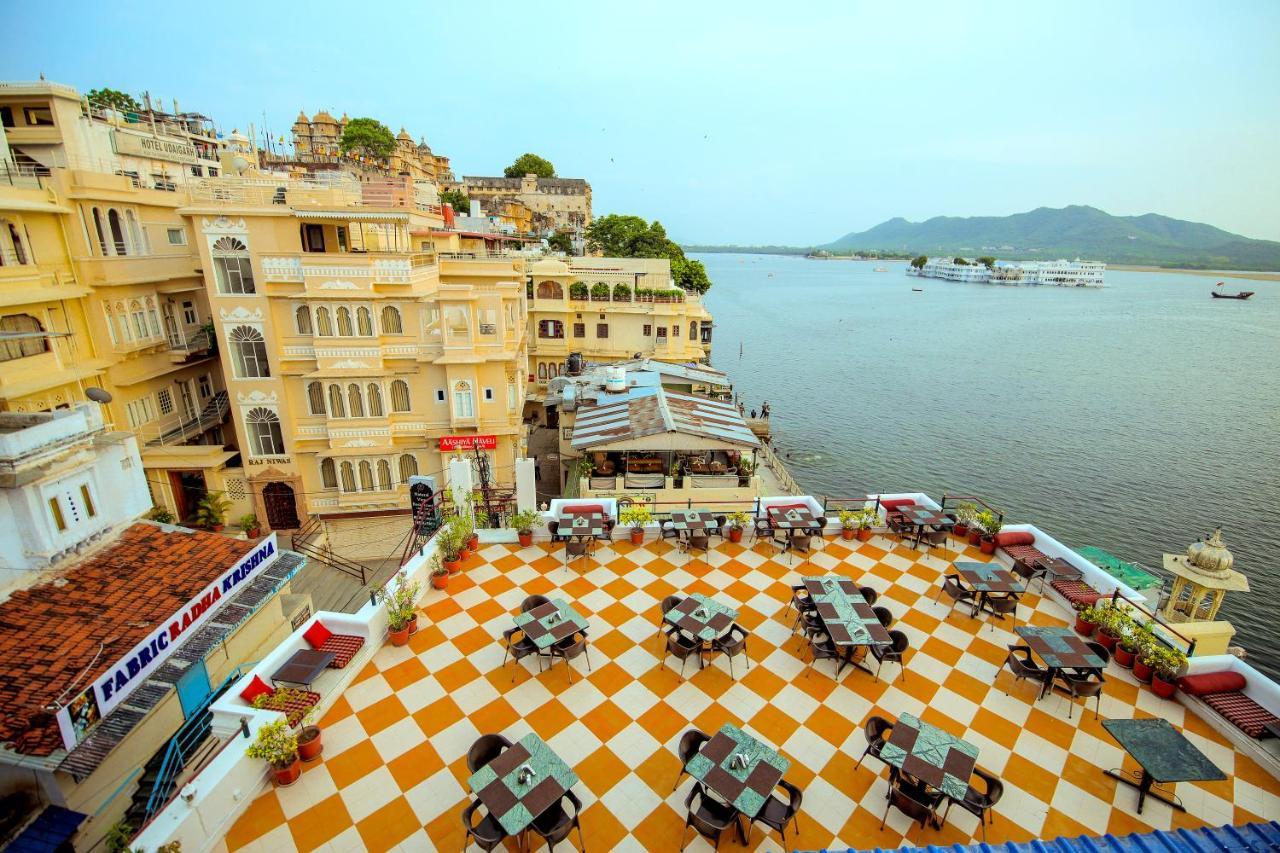 Hotel Devraj Niwas On Lake Pichola Udajpur Zewnętrze zdjęcie