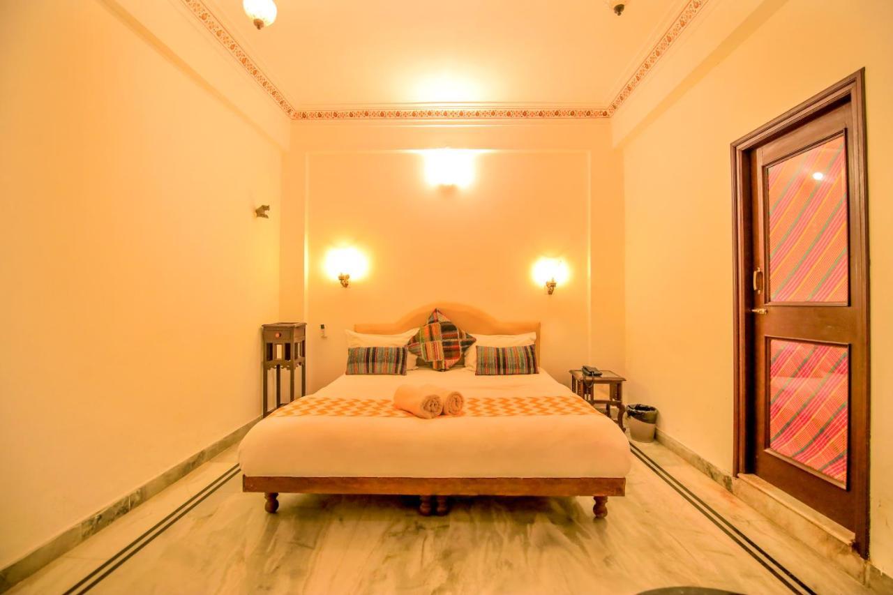 Hotel Devraj Niwas On Lake Pichola Udajpur Zewnętrze zdjęcie