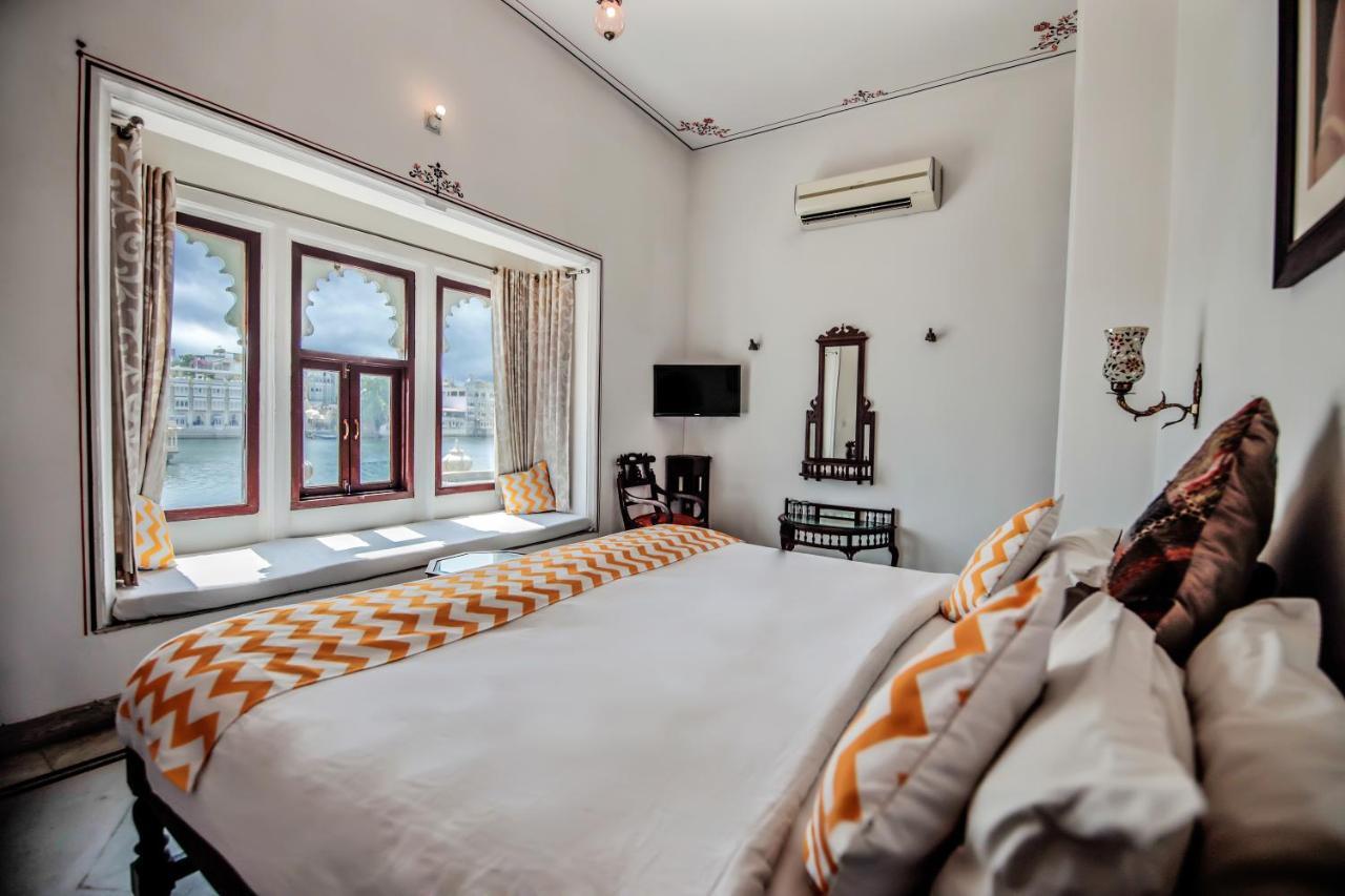 Hotel Devraj Niwas On Lake Pichola Udajpur Zewnętrze zdjęcie