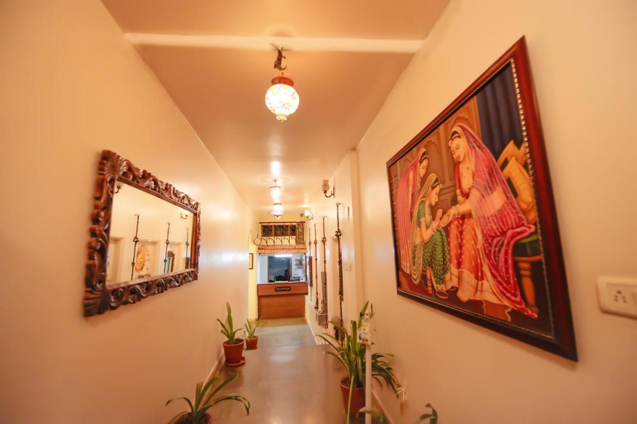 Hotel Devraj Niwas On Lake Pichola Udajpur Zewnętrze zdjęcie