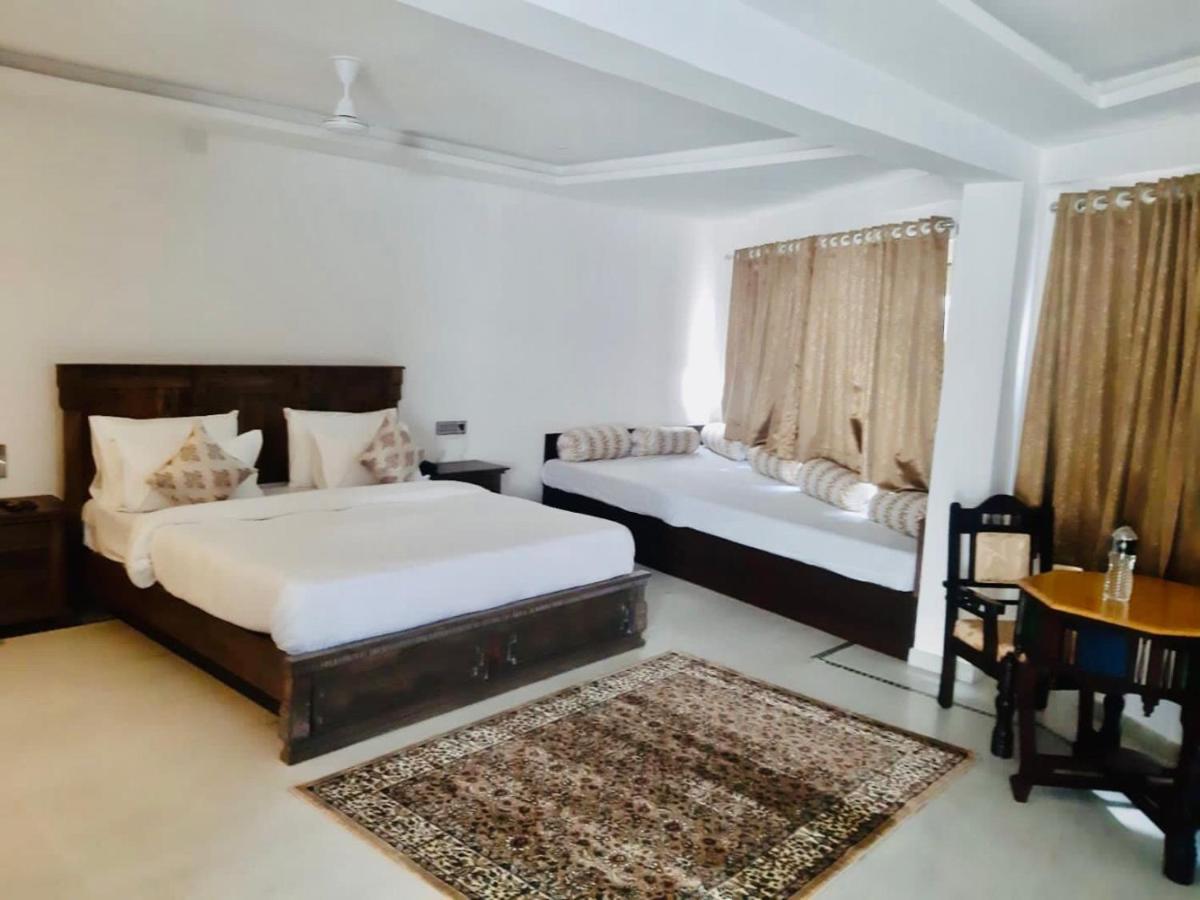Hotel Devraj Niwas On Lake Pichola Udajpur Zewnętrze zdjęcie