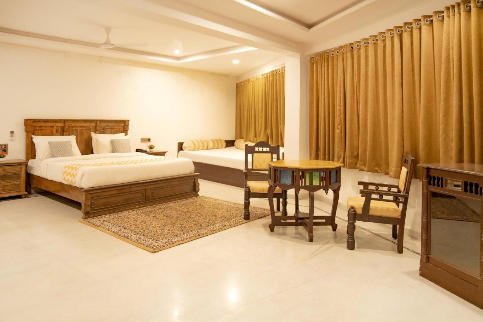 Hotel Devraj Niwas On Lake Pichola Udajpur Zewnętrze zdjęcie
