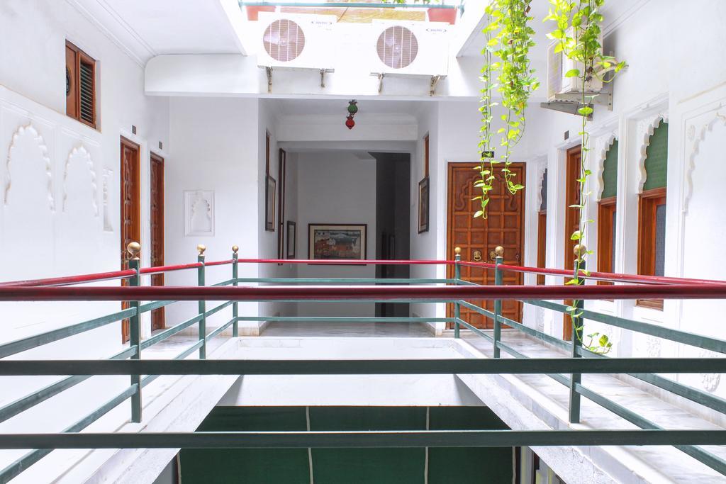 Hotel Devraj Niwas On Lake Pichola Udajpur Zewnętrze zdjęcie