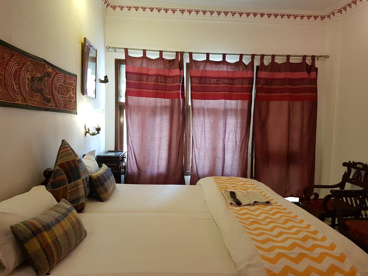 Hotel Devraj Niwas On Lake Pichola Udajpur Zewnętrze zdjęcie